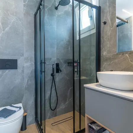 Luxury Seaside Apartment Hersonissos (Crete)